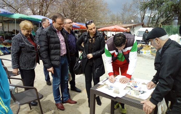 Депутати събират подписи против сделката за ЧЕЗ в Петрич