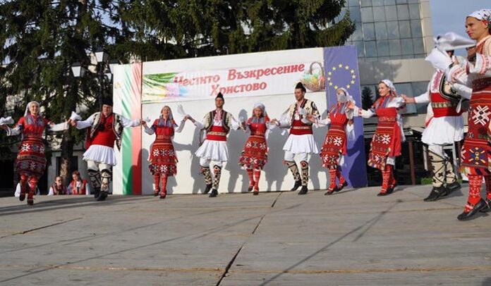 Великденски концерт ще радва разложани