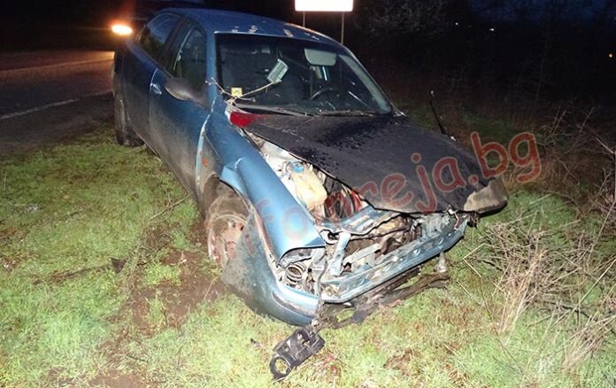 18-годишен водач загуби контрол над автомобила си и се удари в скат
