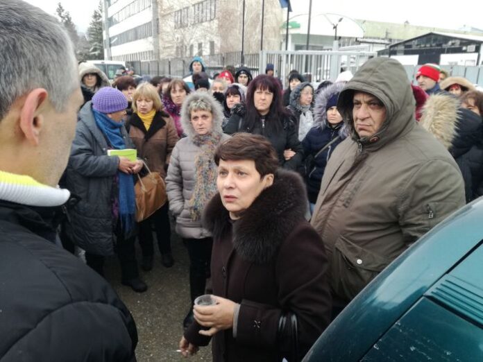 Съкратени шивачки от скандална италианска фирма за обувки в Дупница са на нова работа