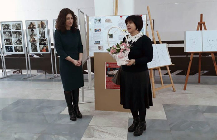 Кюстендилската изложба "Отвъд видимото“ гостува в ЮЗУ, предложиха годишни награди за социална работа