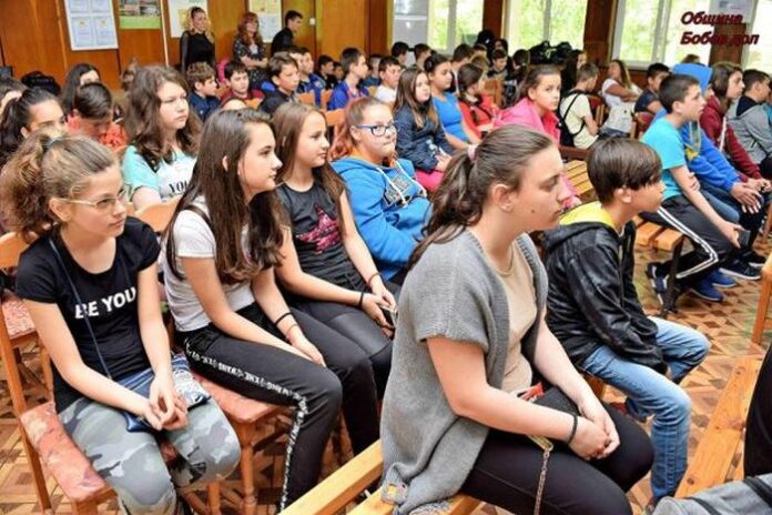 В Бобов дол отбелязаха 100 години от края на Първата световна война