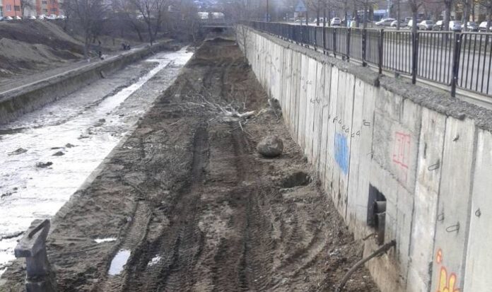 Проблемни участъци по реки в Кюстендилско ще бъдат прочистени