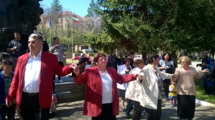 Изложба на козунаци и яйца на Великден в Соволяно