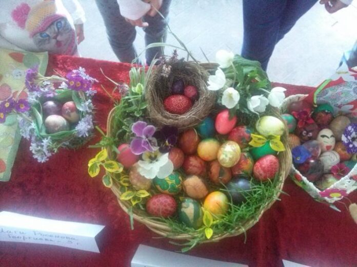 Конкурс зa нaй-вкусен козунaк и нaй-крaсиво великденско яйце организират в Слокощица