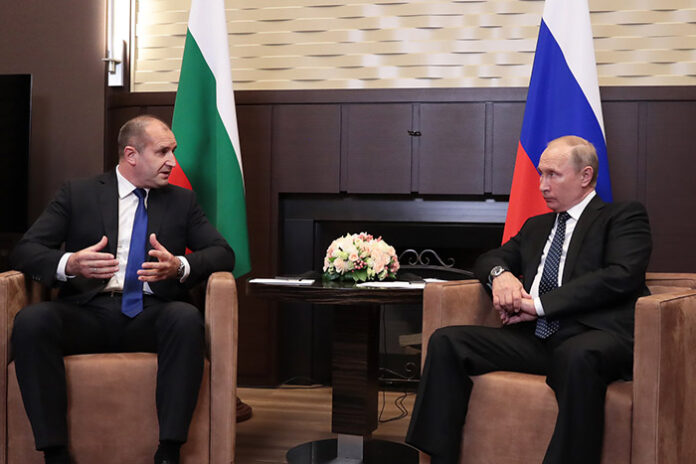 Радев пред Путин: Трудно е да говорим за доверие след три спрени мащабни проекта
