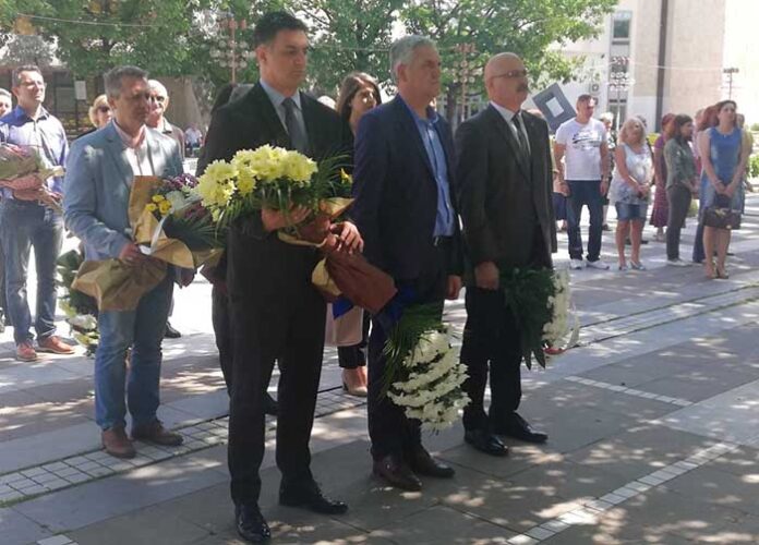 С полагане на цветя Благоевград почете 142 години от смъртта на Македончето