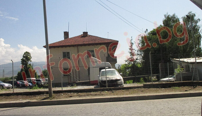 Пореден палеж на коли в автокъщата на Илко Ламбрев от Мосомище, горяха 4 автомобила