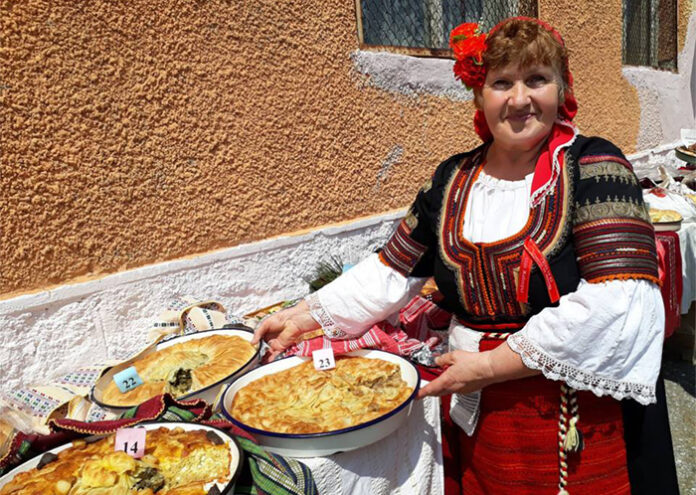 Млада прабаба се радва на 6 деца, 8 внуци и 4 правнучета
