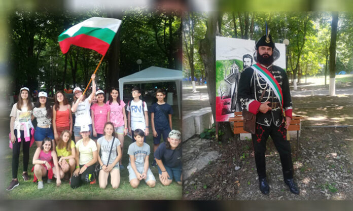 22-ма ученици, трима учители и родители от Първо ОУ в Гоце Делчев поеха по стъпките на Ботевата чета