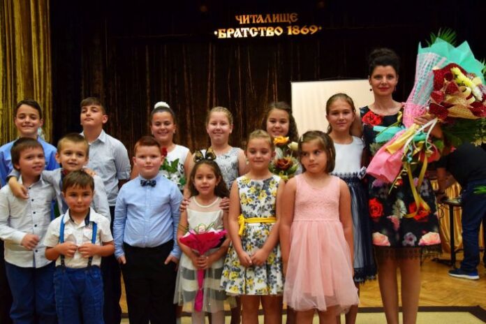 Млади таланти се изявиха в клавирен концерт "Празник без предели"