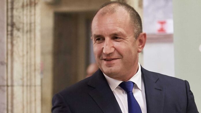 Радев: За разлика от други аз нямам началници нито в България, нито в чужбина