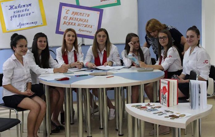 Проекта „Истории в историята“ представиха единадесетокласниците от ПМГ в Гоце Делчев