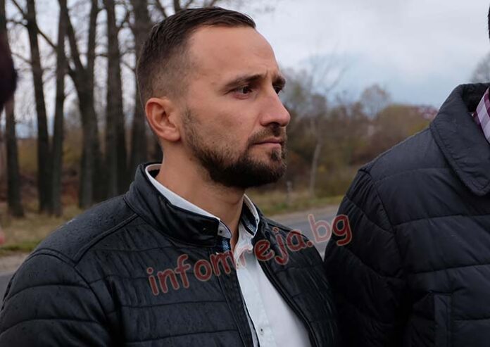 Общински съветник от Банско в помощ на гражданите да паркират колите пред домовете си