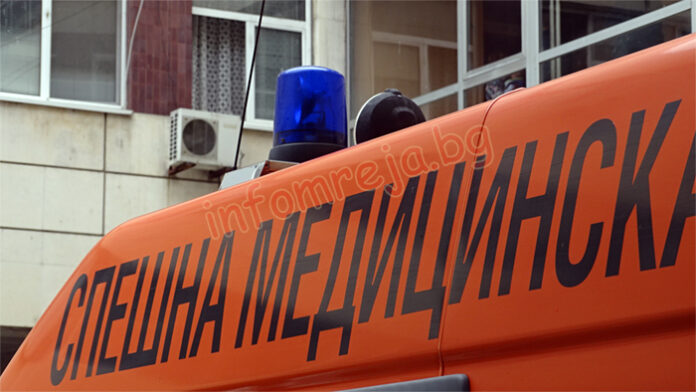 Бус навлезе в насрещното в Разлог, блъсна пешеходец