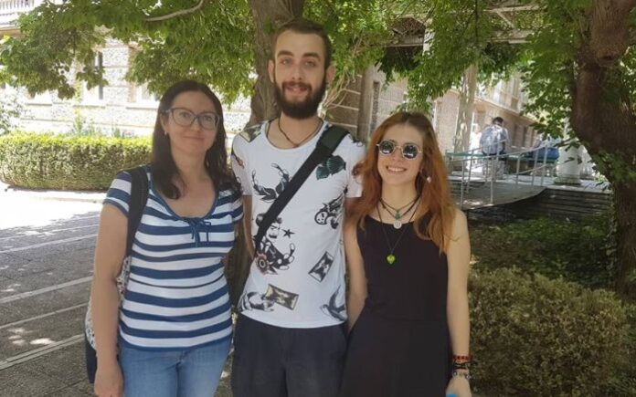Двама македонски доброволци вече са част от екипа на читалище „Братство 1869“