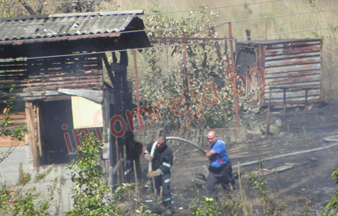 Барака изгоря в Покровник, мазе се подпали в Разлог