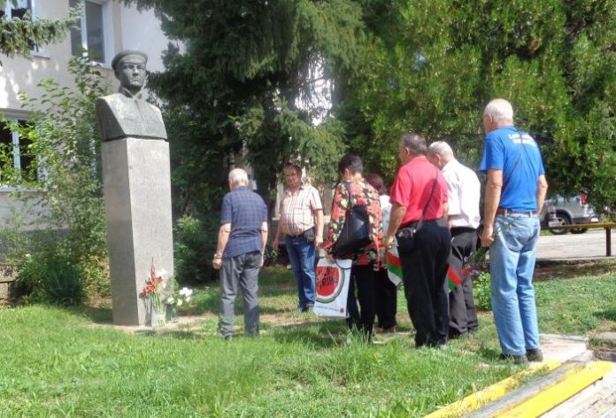 Почетоха 72 - годишнината от гибелта на Аспарух Плачков - Бръчков