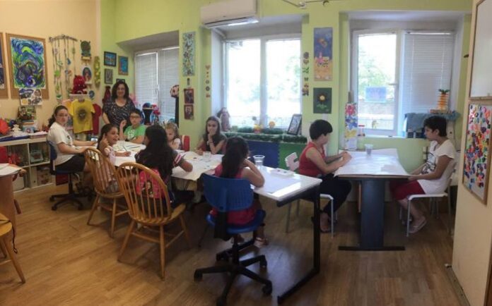 Малките творци се превъплатиха в илюстратори на книги за деца и възрастни