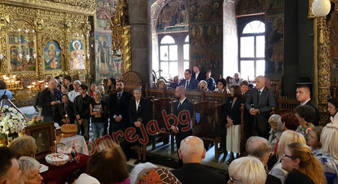 Цар Симеон присъства на панихида в памет на Борис III в Рилския манастир