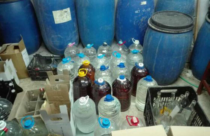 Иззеха 1 тон нелегален алкохол в гараж