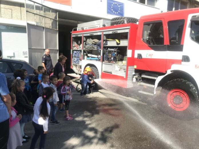 Продължават проявите, посветени на Седмицата на пожарната безопасност в Кюстендилско