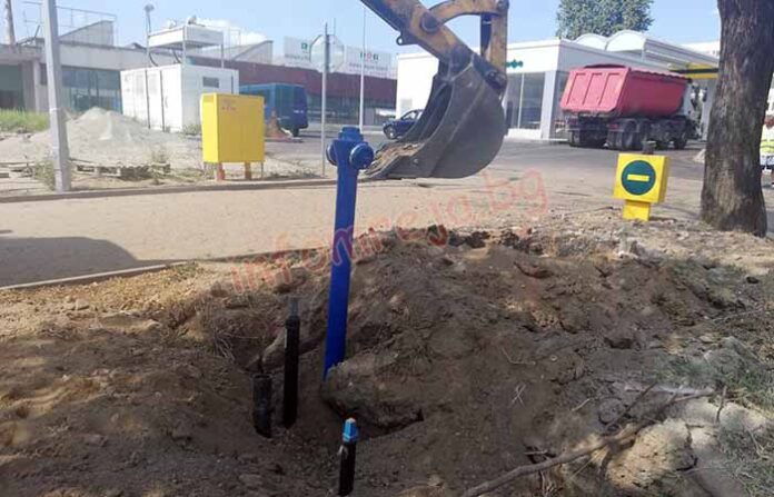 Обезопасяват района заради изтичане на газ на "Покровнишко шосе"