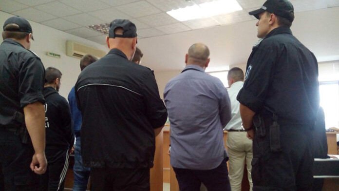 Обирджиите от Роженския манастир остават в ареста