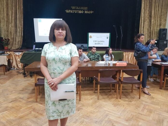 Младежи до 29 години проявиха интерес към специализираната трудова борса в Кюстендил