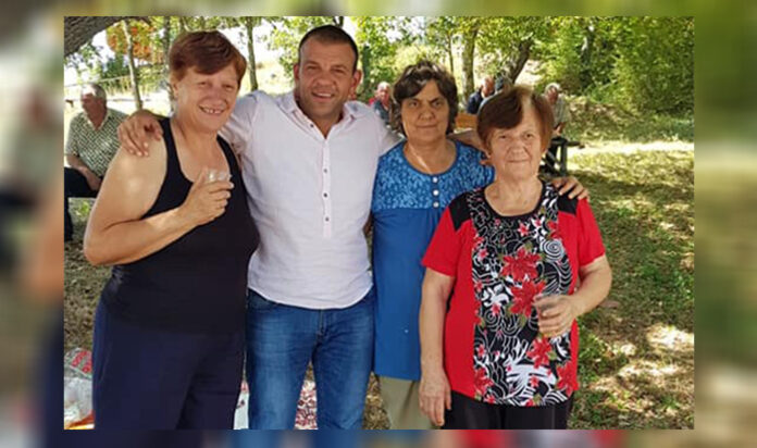 Пикник за 9. септември в Хаджидимово, в Гърмен поднесоха цветя на паметника на Борис Минчев