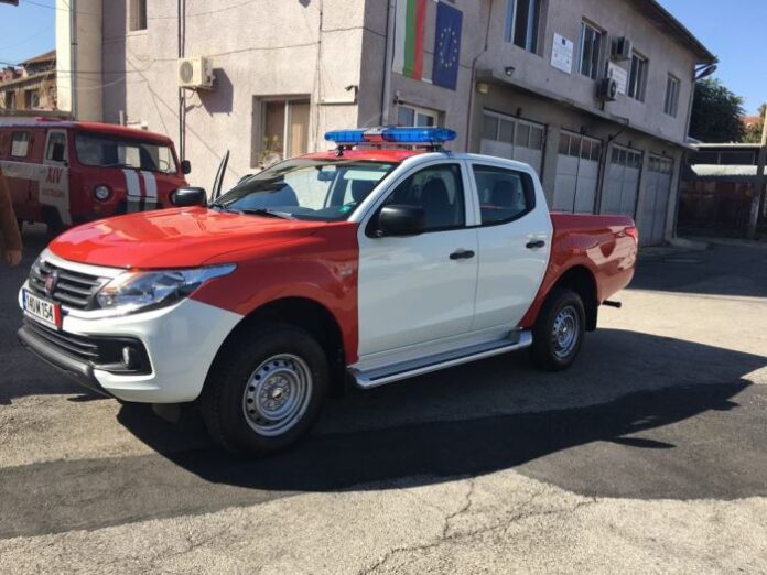 Община Кюстендил дари високопроходим автомобил на противопожарната служба