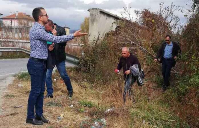 Кметът на Белица се зае обезопасяване на главния вход на с. Краище
