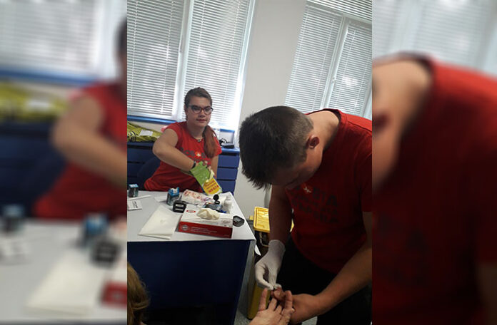Близо 100 човека се изследваха за хепатит В и С в Разлог