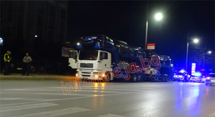 Пешеходец пострада тежко, прегазен от автовоз в Благоевград