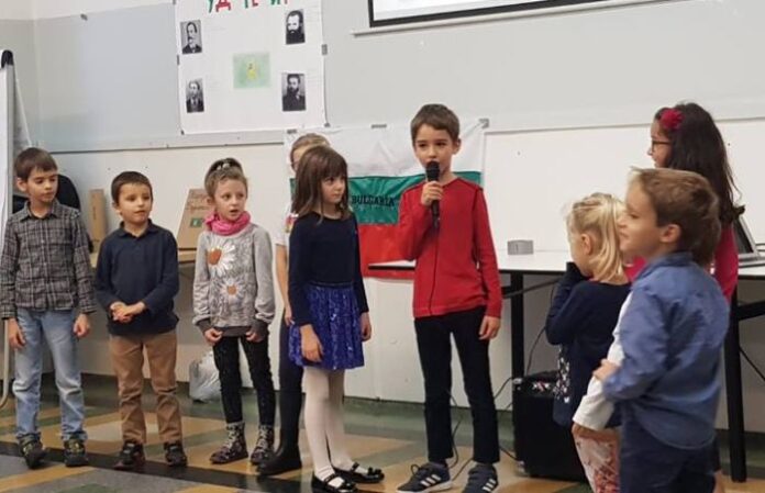 Българското училище в Милано посвети открит урок на Народните будители