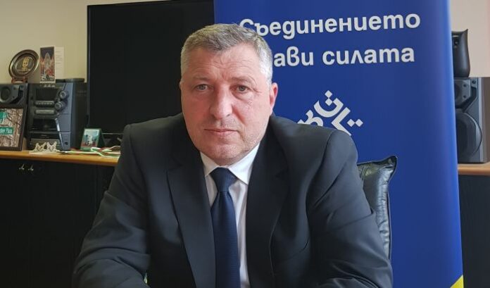 Областният управител Виктор Янев призова да бъдем внимателни и толерантни на пътя