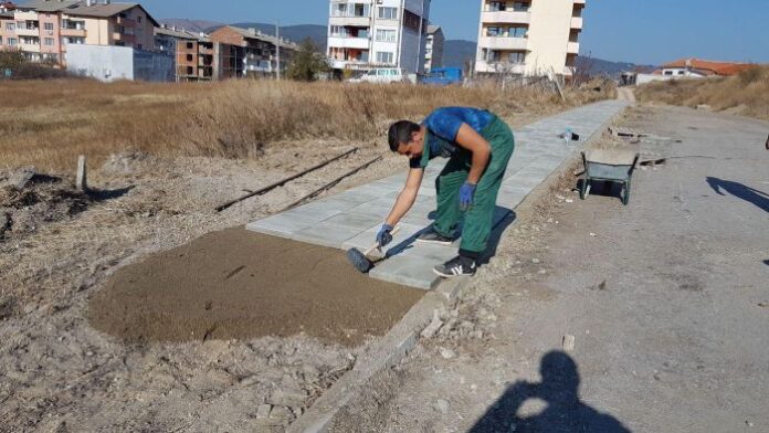 5 фирми в надпревара за рехабилитация на пътя Дупница - Клисура
