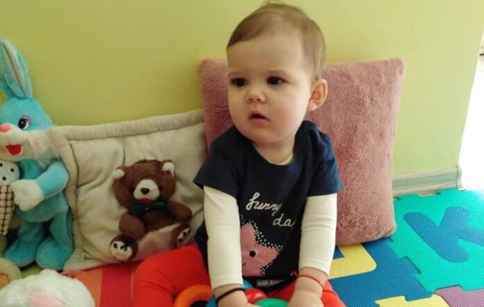 Малката Стефи заминава за лечение в Германия! Държавата също помага