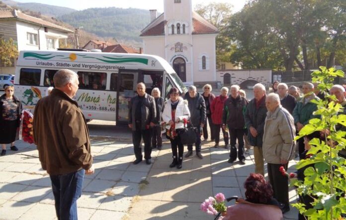 Отбелязаха 90 години от рождението на Аспарух Плачков в село Раждавица