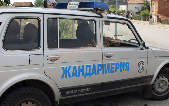 Съвместна проверка установява законността на търговските обекти в ромския квартал в Кюстендил