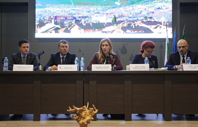 Банско очаква подкрепа от държавата за организирането на Световното по ски
