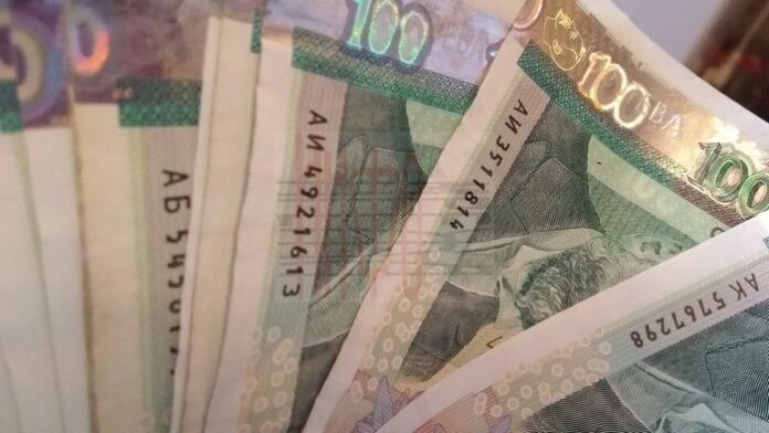Отмъкнаха 1000 лв. от незаключен микробус в Благоевград