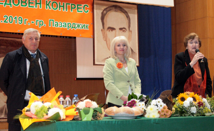Петият конгрес на "Обединени земеделци" преизбра за председател Петя Ставрева