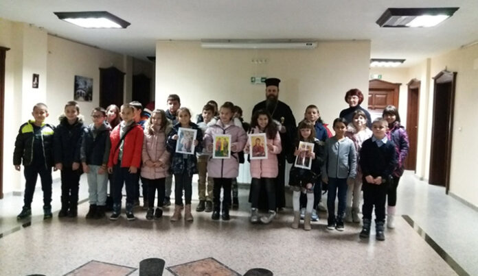 Третокласници от Второ ОУ в Гоце Делчев гостуваха на Неврокопската света митрополия