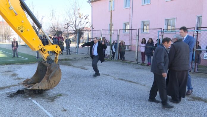 Започва строежът на новия физкултурен салон в Първомай