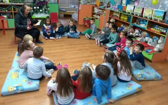 Приключи инициативата „Утринна приказка“ за децата от ДГ „Еделвайс“