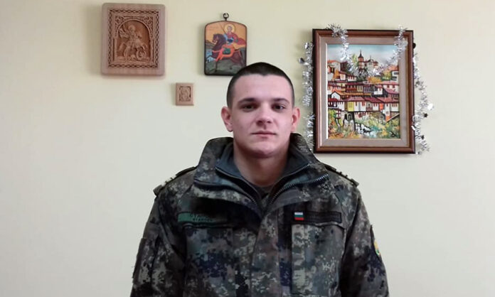 Курсант от НВУ „Васил Левски“ спаси жена, пострадала в катастрофа