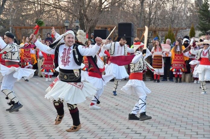 Станчинарски и русалийски игри пречистват Петрич от злото
