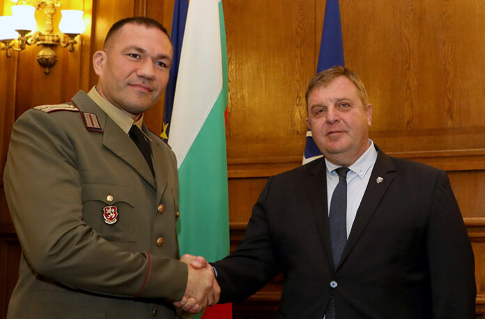Кубрат Пулев стана лейтенант
