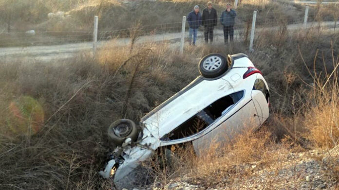 Двама гърци с кола под наем катастрофираха на АМ „Струма”